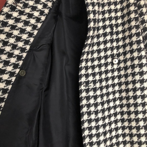 Vintage Trench Coat​ - Picture 8 of 9